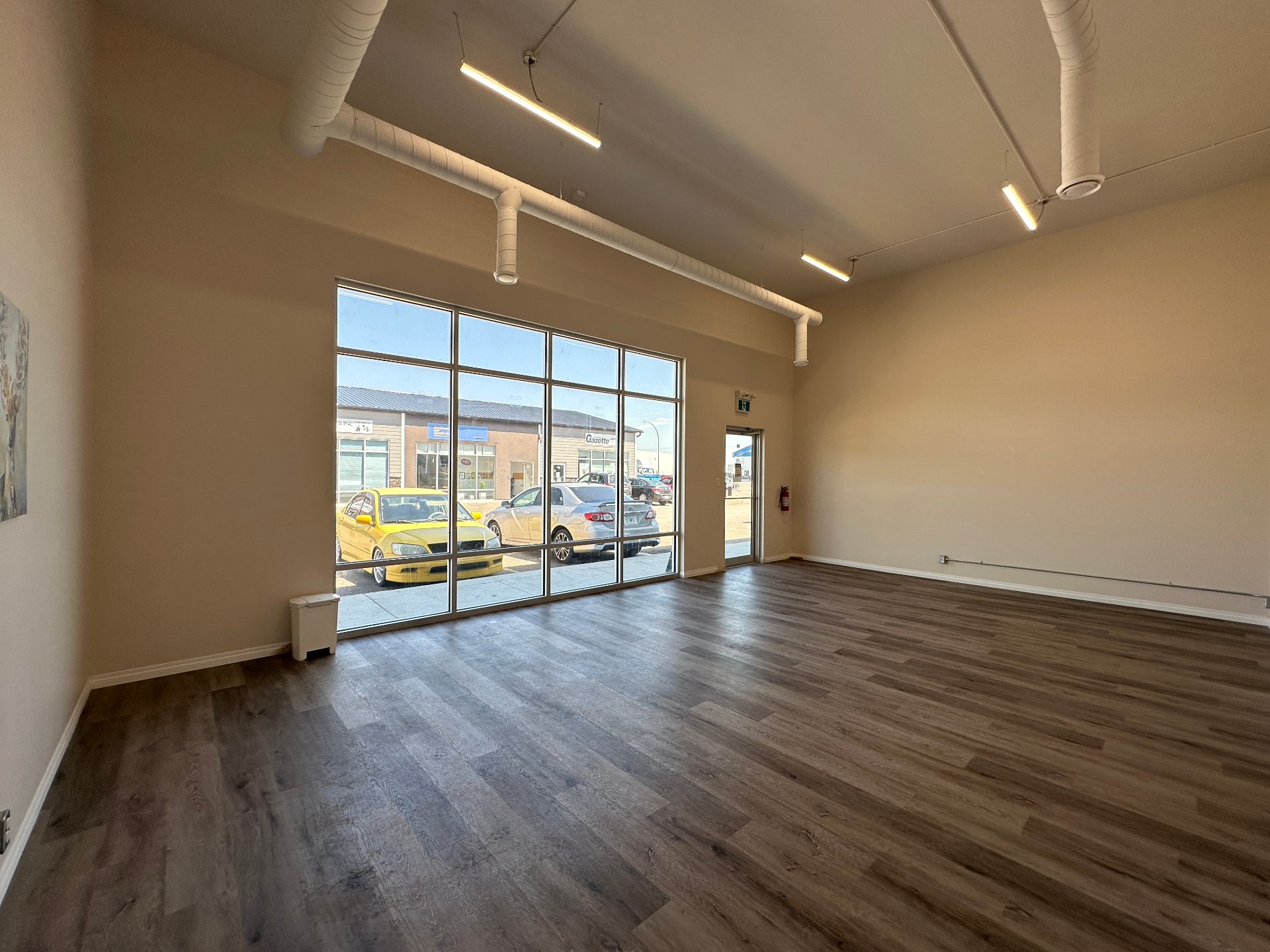 Warman 商业园区 · 1211 Boucher Avenue #14 单元 | 售价 $264,900——林与唐地产 - 4